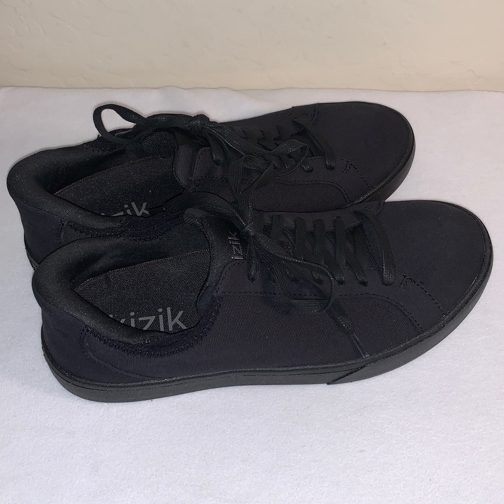 KIZIK IRVINE BRAND NEW SIZE 9 HANDS FREE ATHLETIC SHOES - Picture 3 of 16